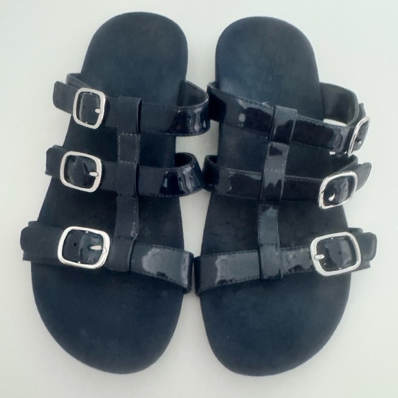 Vionic Shoes - Vionic Misa Sandals in Navy Patent with Adjustable Straps Size 10 WIDE